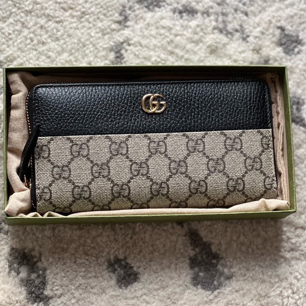 Gucci wallet